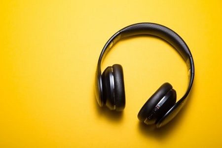 “配音音乐和配音音效”