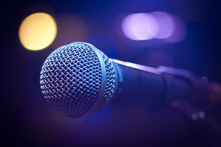 “动漫配音更加注重声音和角色的融合”