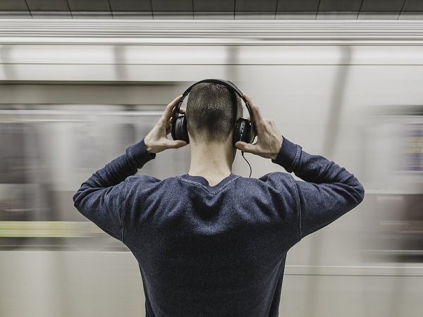 “一名专业的配音员需要有过硬的心理素质”